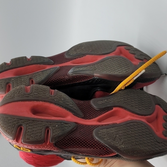 Under Armour cam newton's boys 5.5 youth - Picture 6 of 7